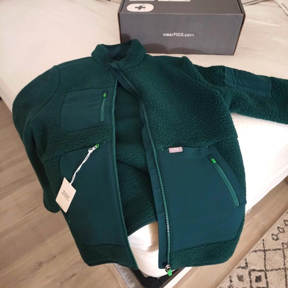 New Figs Srubs Sherpa Jacket